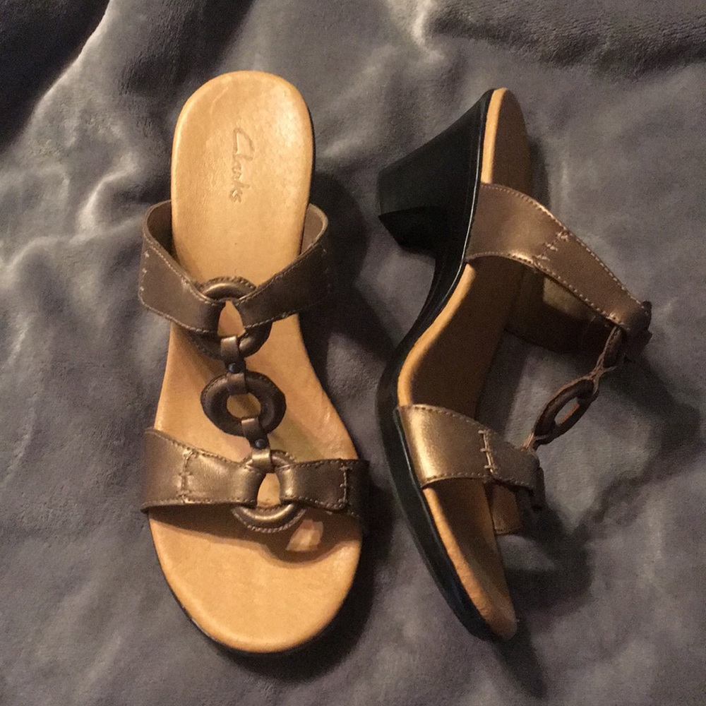 Clark’s strappy bronze Sandals